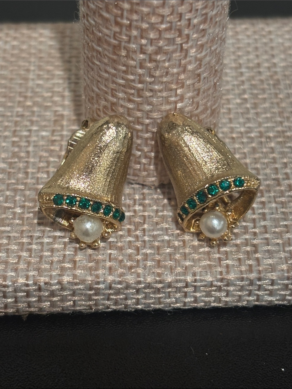 Vintage Textured Gold Tone Clip-On Earrings with Faux Emerald & Seed Pearl